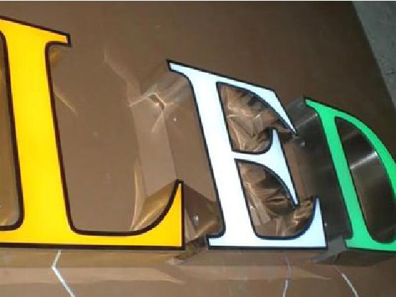 丰都介绍LED招牌的基础知识。
